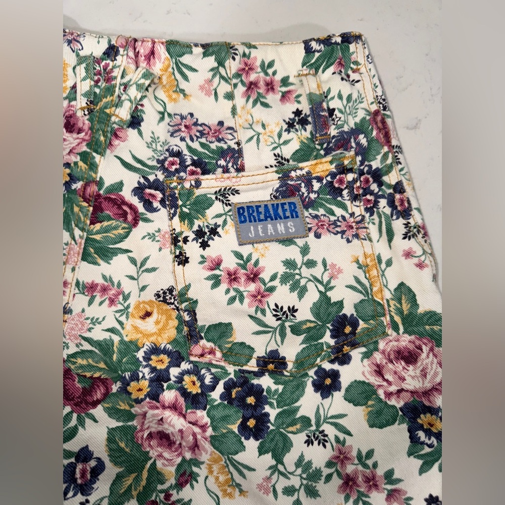 Vintage 90,sFloral Women's Shorts - Picture 2 of 6